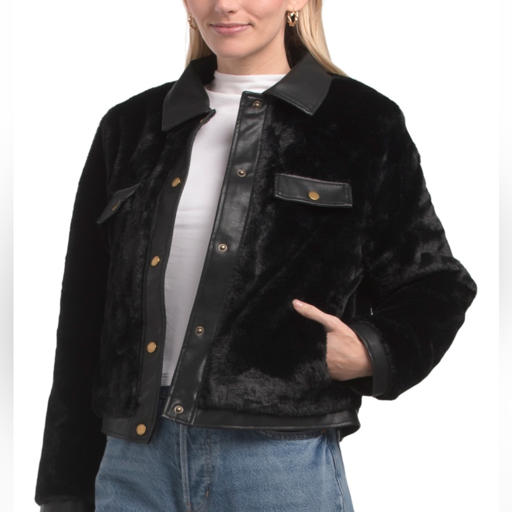 Rebecca Minkoff
Faux Leather Trim Faux Fur jacket